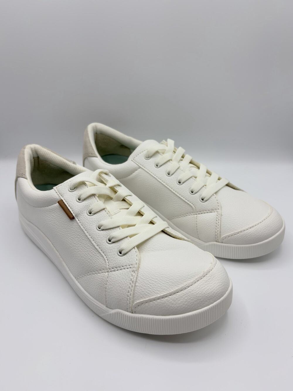 Dr. Scholl's Shoes Womens Be Bright Sneakers US Size 10 M EU 41 White NWOB